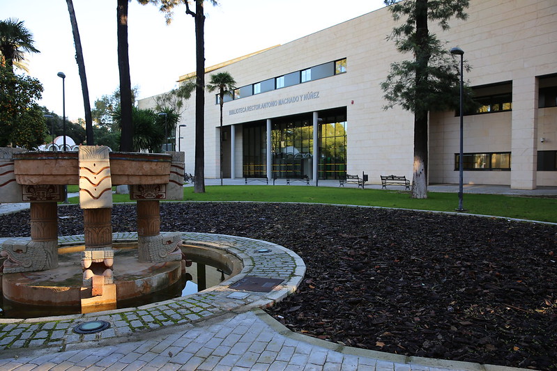    Biblioteca Rector Antonio Machado y Núñez                 
